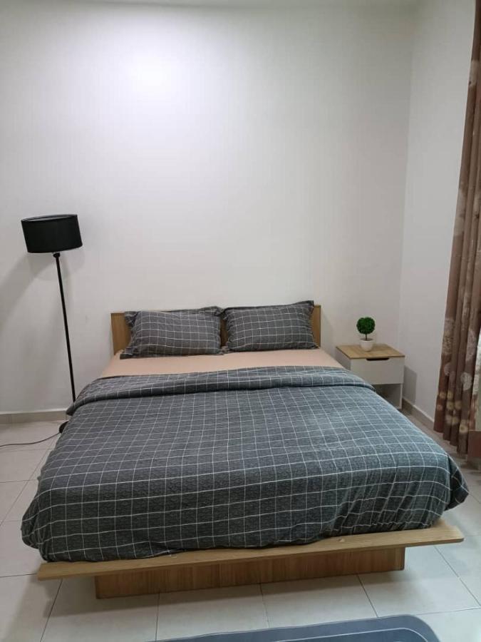 Home Feel-Hibiscus Suites كامبار المظهر الخارجي الصورة
