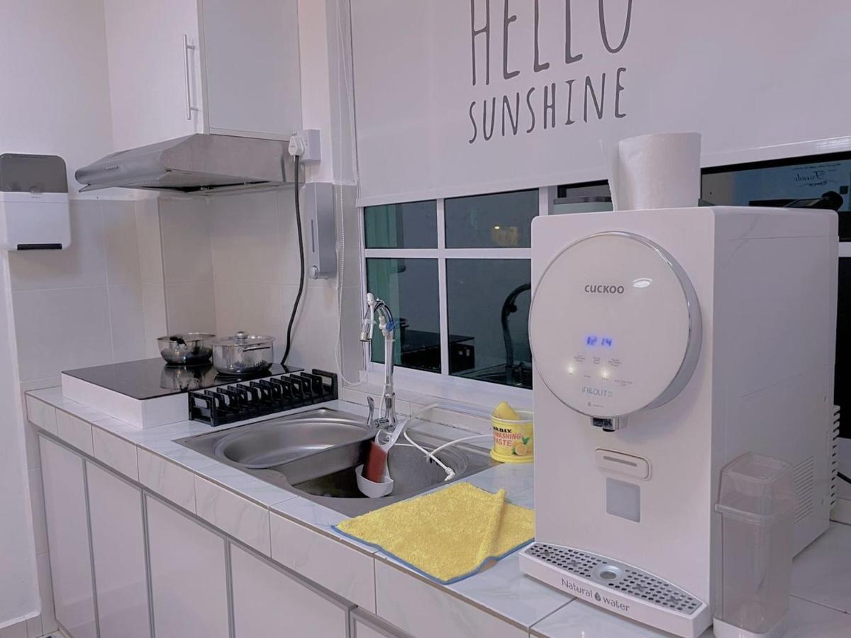 Home Feel-Hibiscus Suites كامبار المظهر الخارجي الصورة