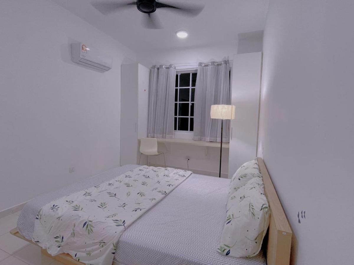 Home Feel-Hibiscus Suites كامبار المظهر الخارجي الصورة